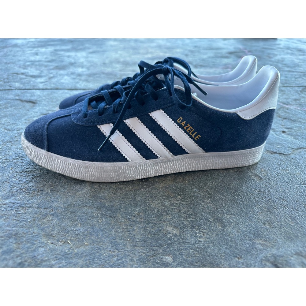 Adidas Gazelle Navy Blue Suede Low Top Sneakers White Stripes BB5478 9.5